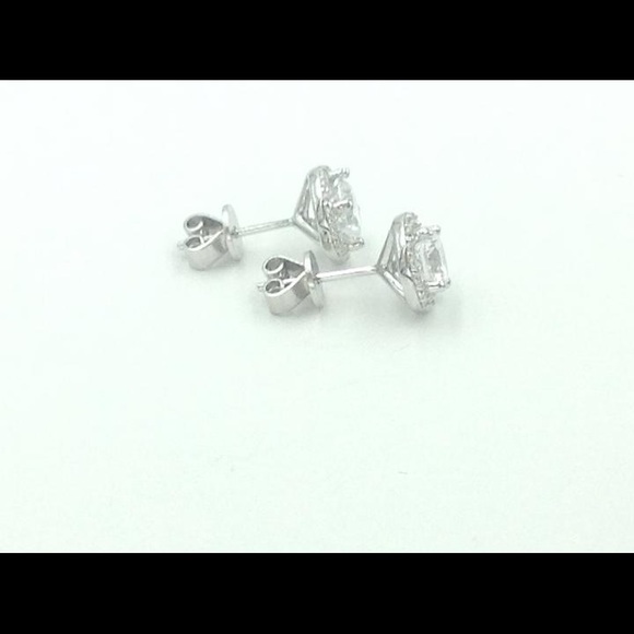 .925 Sterling Silver Cubic Zirconia Stud Earrings - Picture 7 of 8