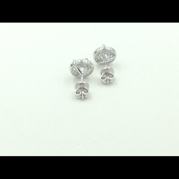 .925 Sterling Silver Cubic Zirconia Stud Earrings - Picture 8 of 8