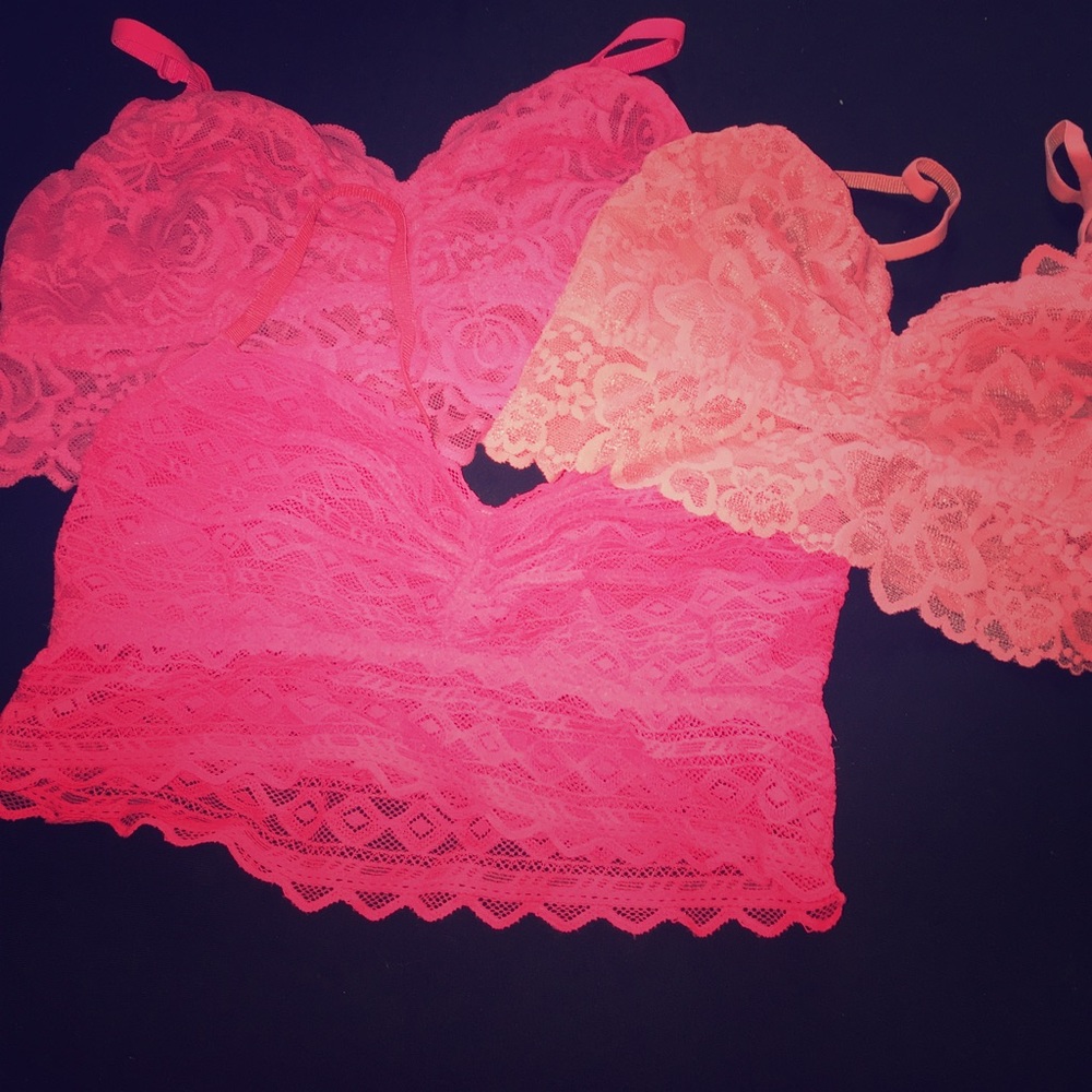 PINK VS BRALETTES