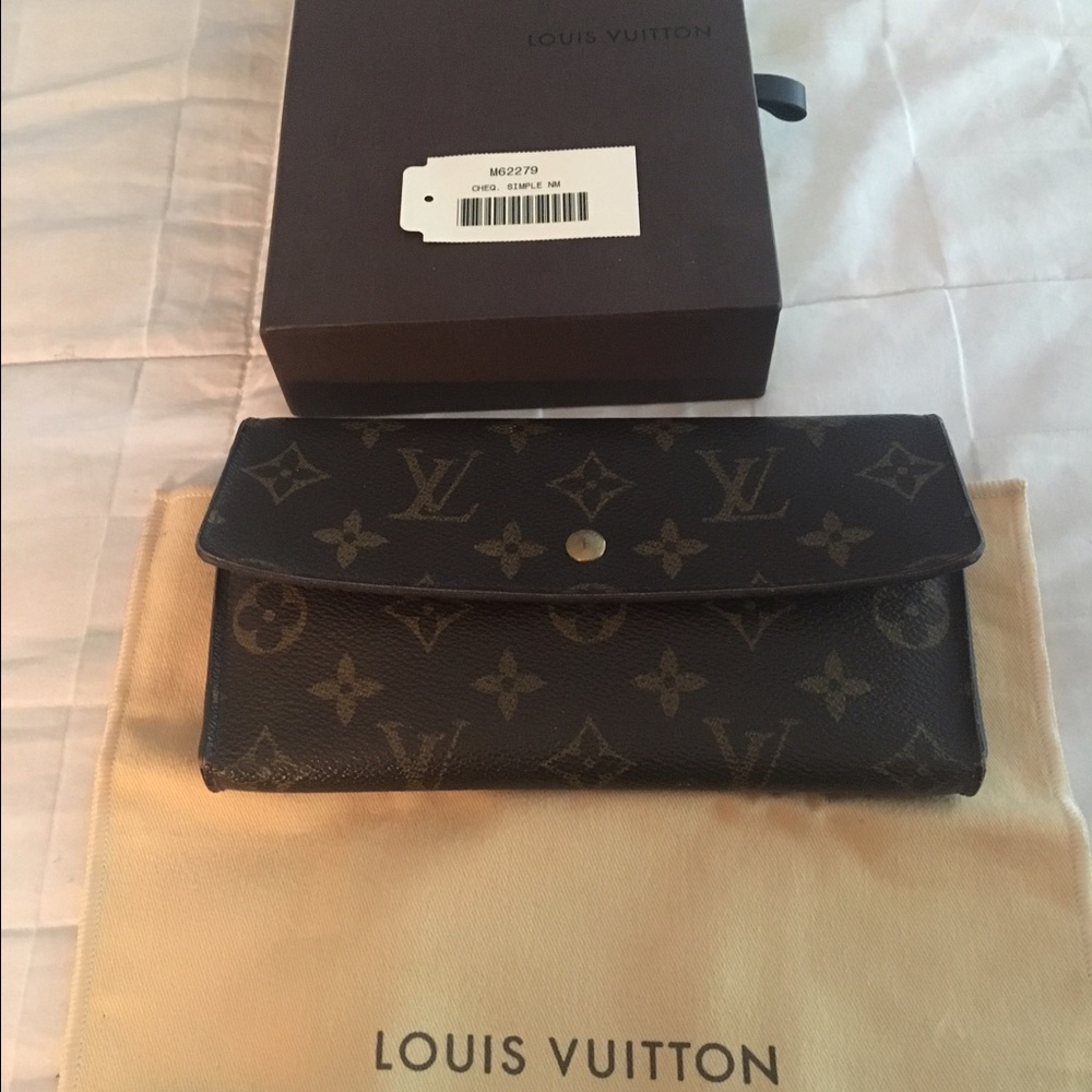 Louis Vuitton Tressor Wallet