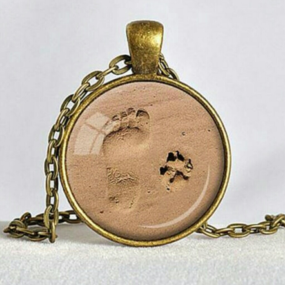 You Stand By Me Paw Print Pendant - Picture 1 of 6