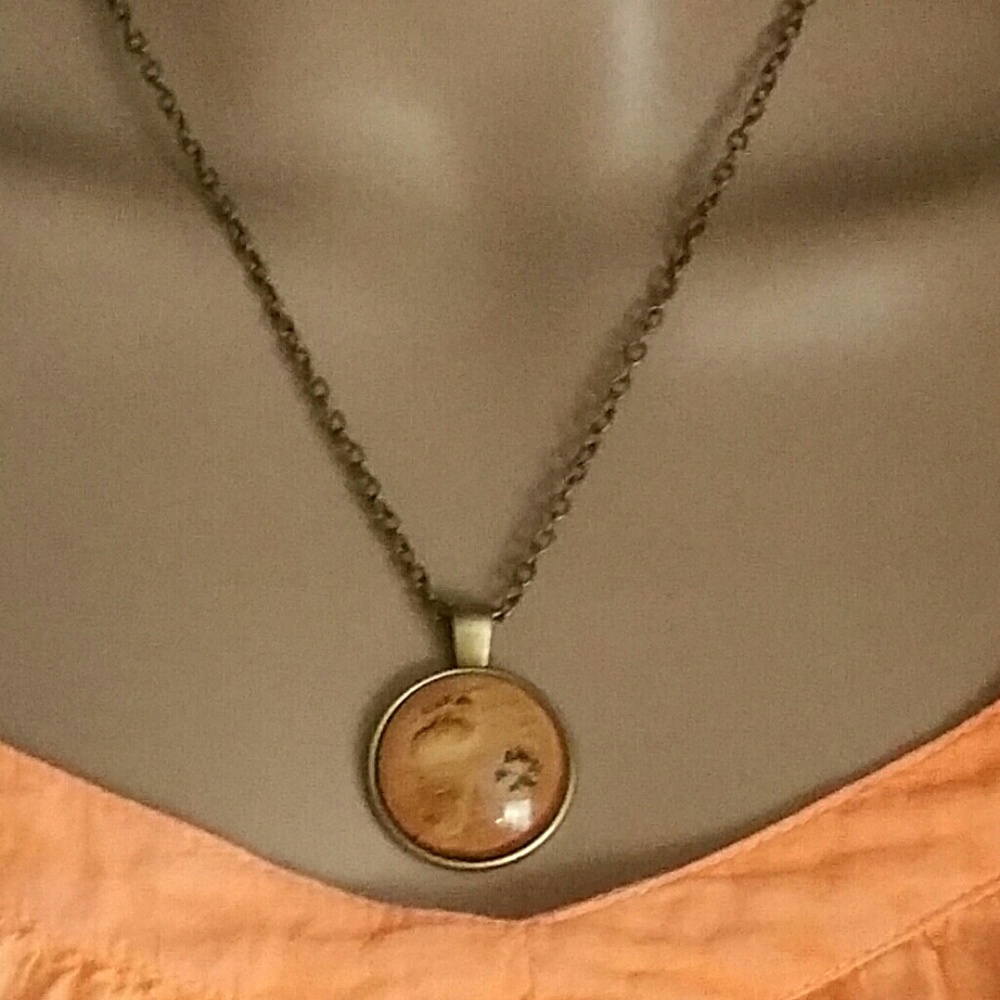 You Stand By Me Paw Print Pendant - Picture 5 of 6