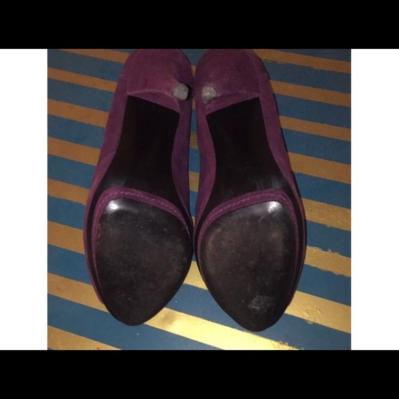 Guess - Picture 3 of 4