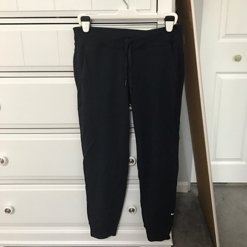 Navy blue lululemon joggers
