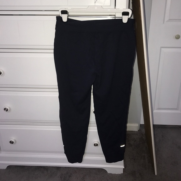 Navy blue lululemon joggers - Picture 3 of 4