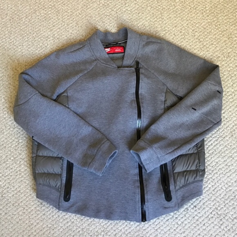 Nike Tech Aeroloft Bomber Jacket - grey