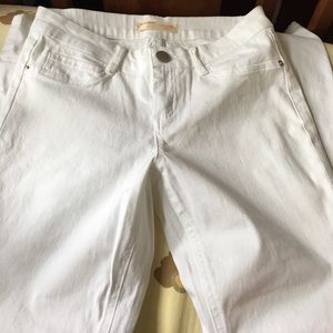 White skinny jeans