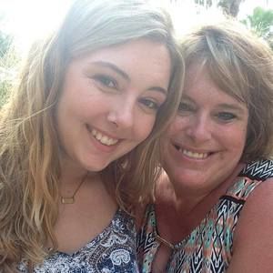 Meet your Posher, Traci