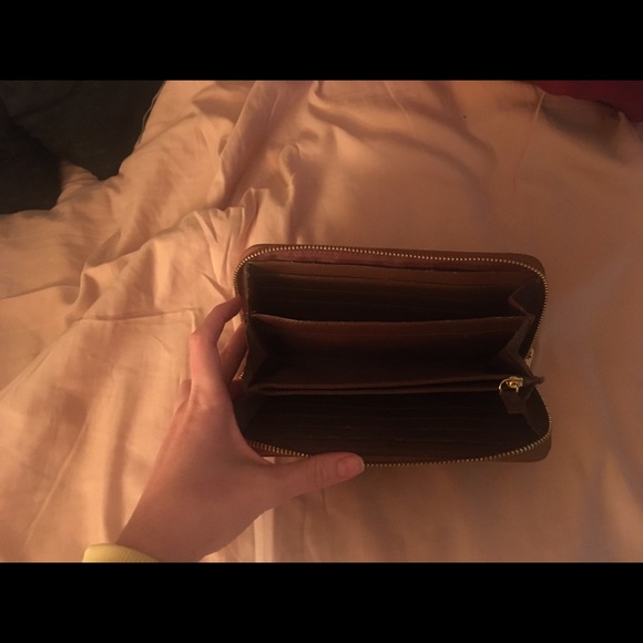 Wallet - Picture 3 of 3