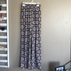 Patterned flowy pants