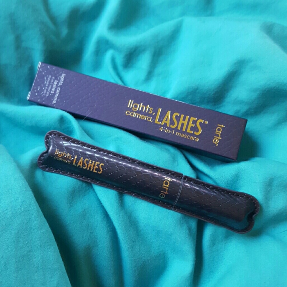 Tarte "lights, camera, LASHES" Mascara