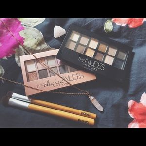 MAYBELLINE The Nudes/Blushed Nudes Eyeshadow Set