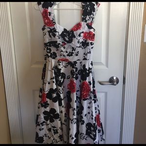 💜 2 for $10! Vintage inso floral circle dress