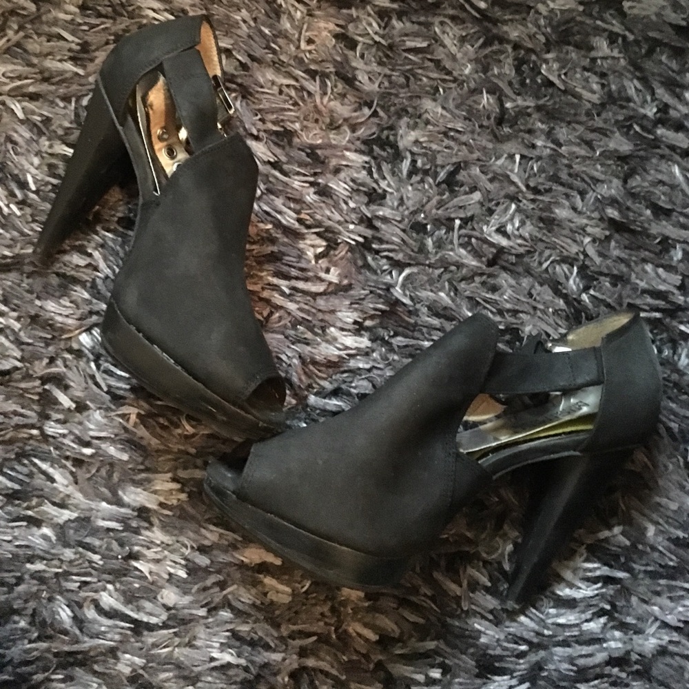 Peep-Toe Michael Kors Heels