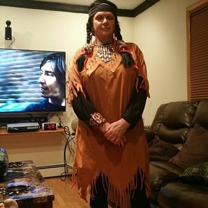 Meet your Posher, Monica