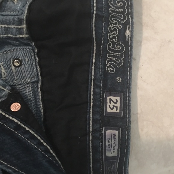 ✨Gold like new Miss Me Bootcut✨ - Picture 5 of 5