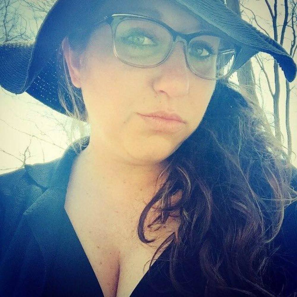 Meet your Posher, Tiffany