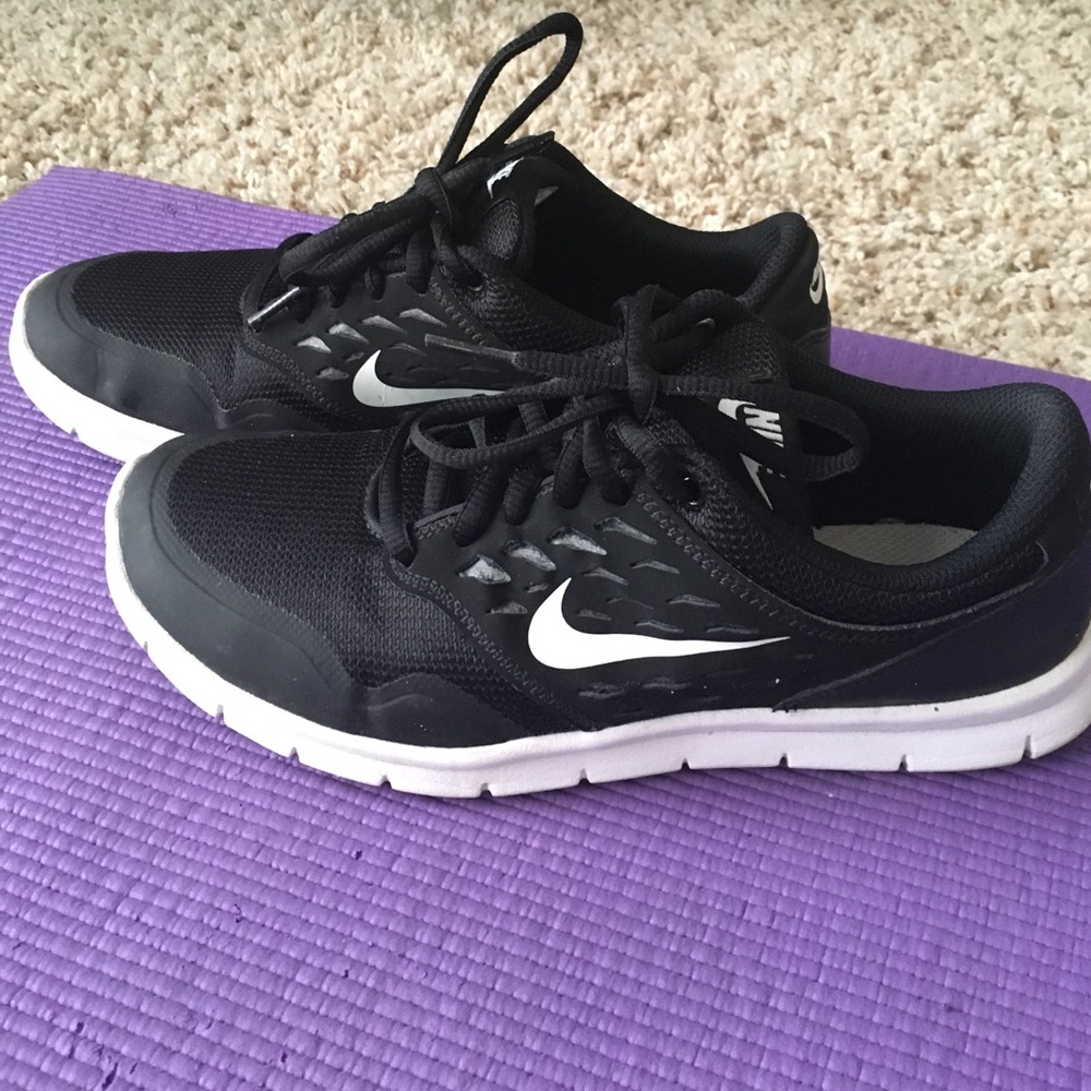 Black Nike Athletic Shoes