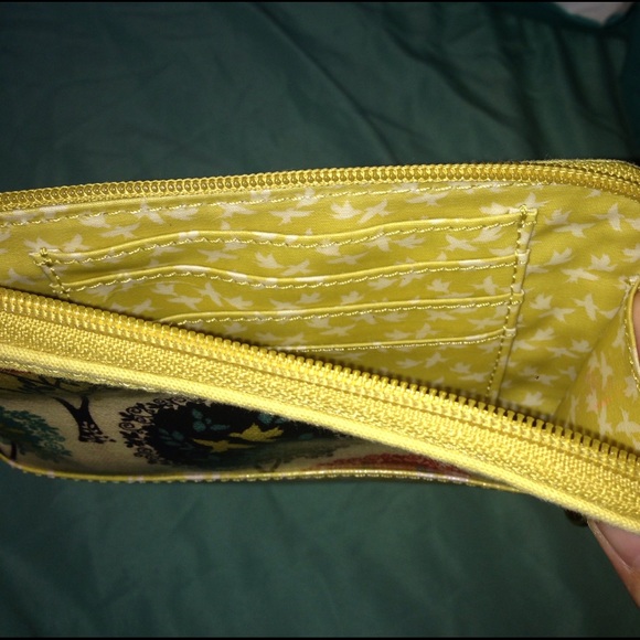 FOSSIL wristlet - Picture 3 of 4