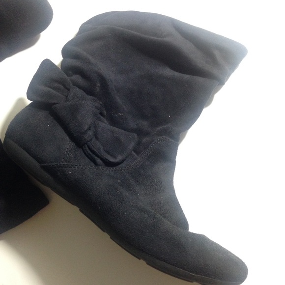 ALDO suede ankle boots black boots. - Picture 4 of 8