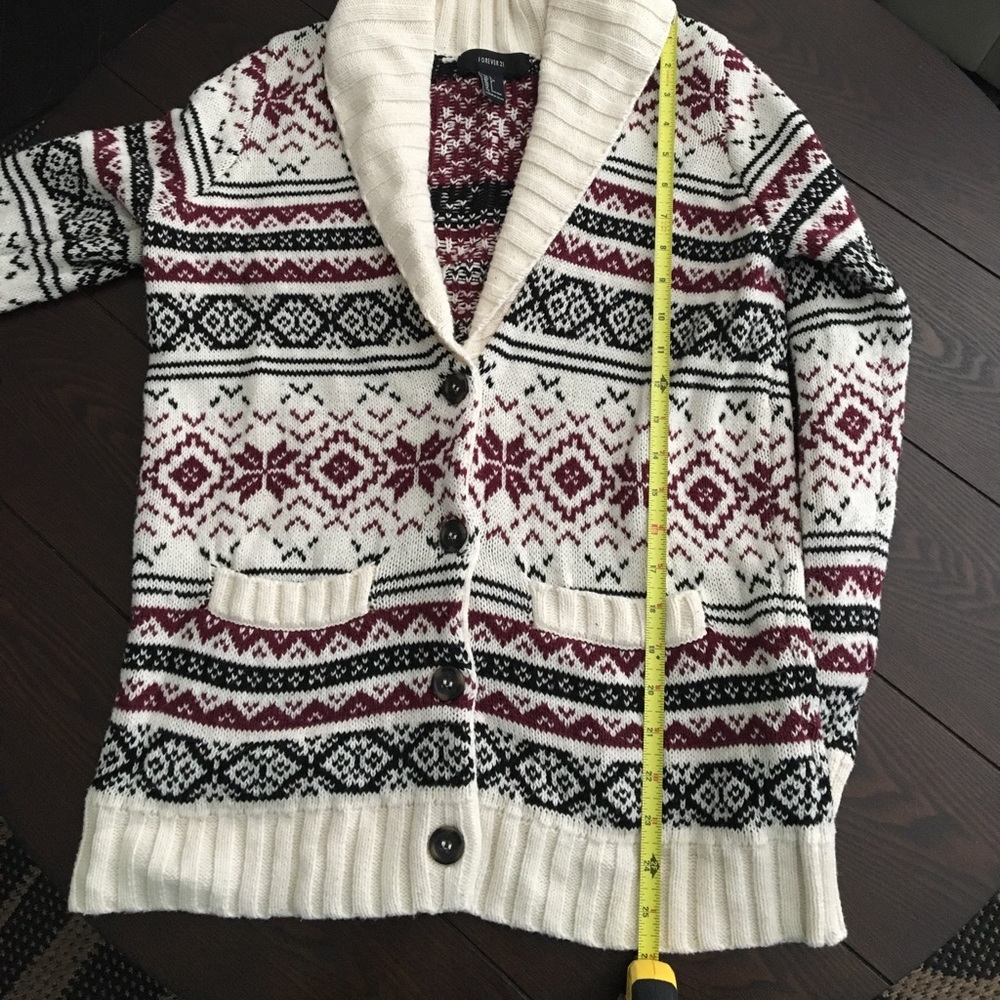 Patterned Winter Sweater - Picture 4 of 5