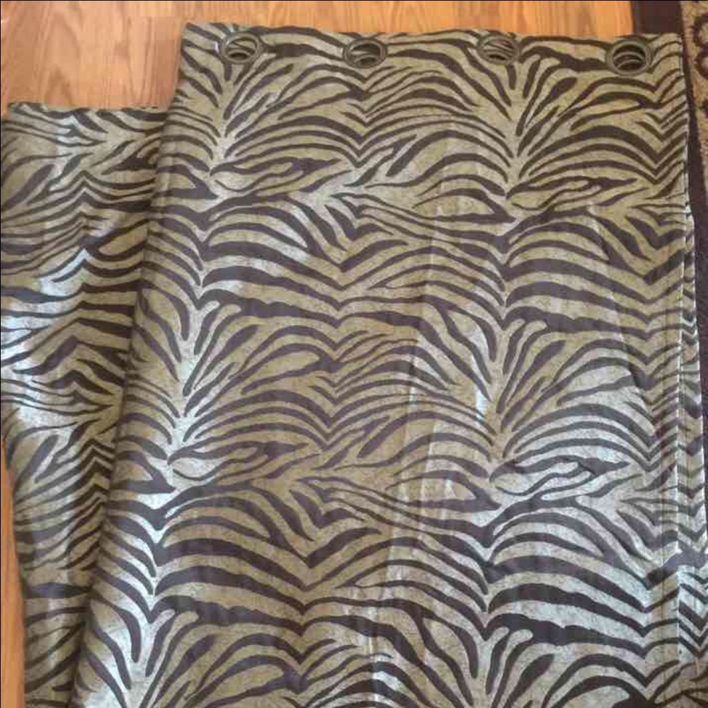 Beautiful zebra ring curtains