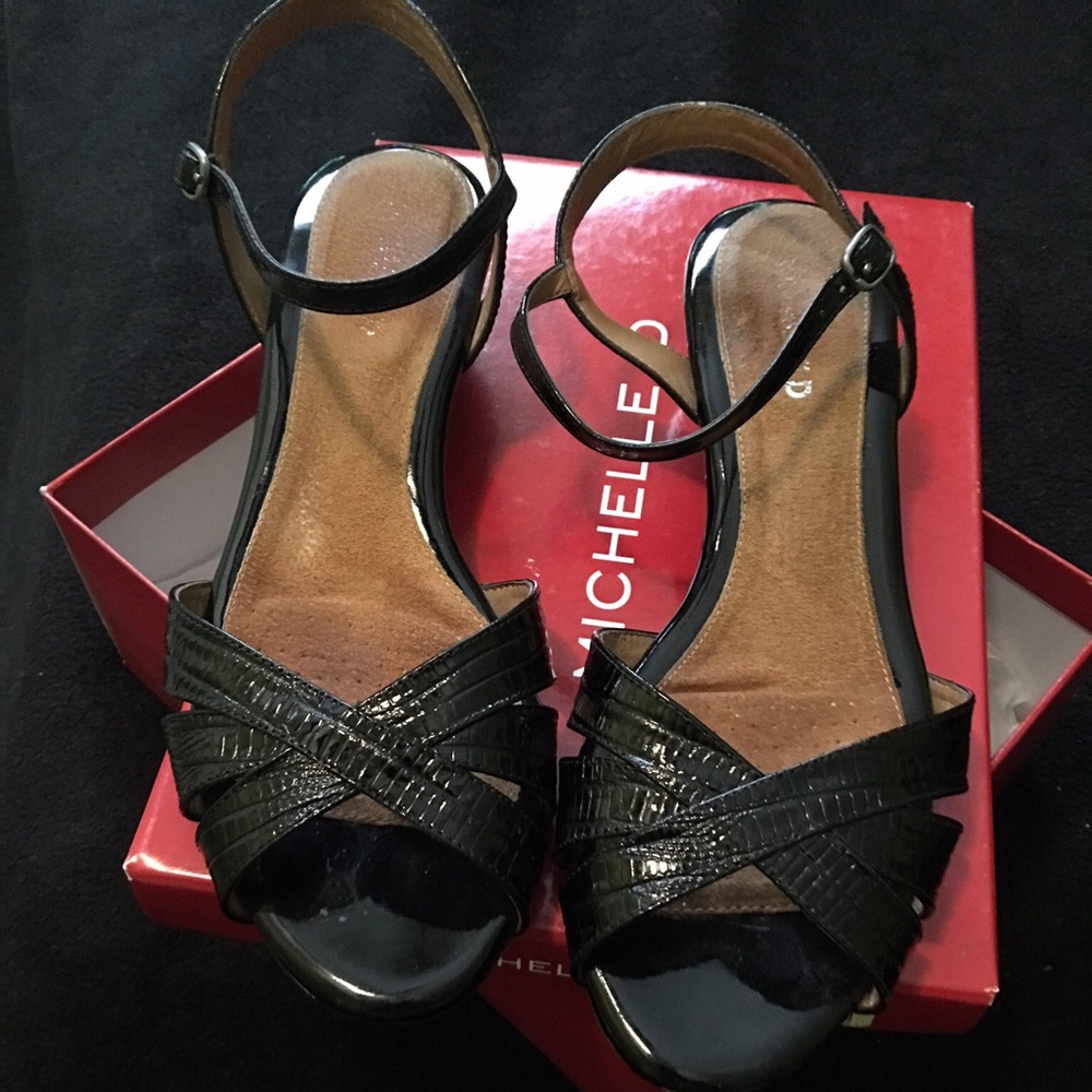 Michelle D, black patent flat Sandler