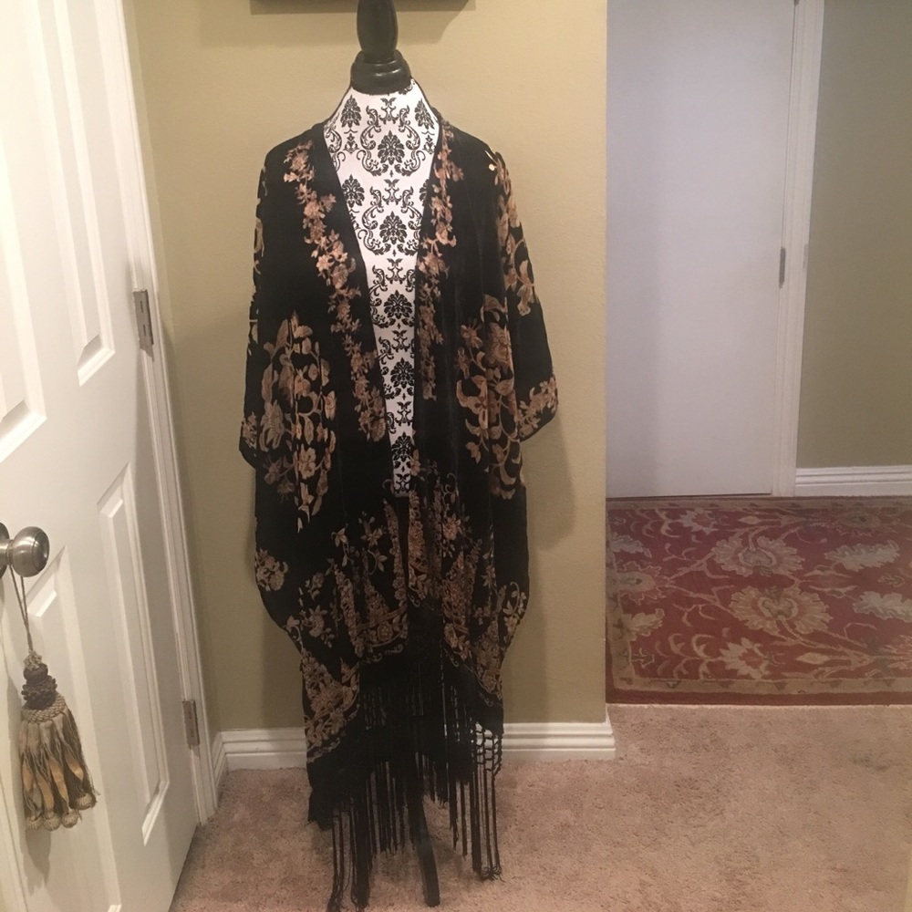 Saachi Velvet Kimono scarf, Anthropologie NWT