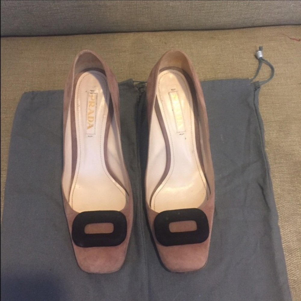 Prada Mauve black and chunky heel pump