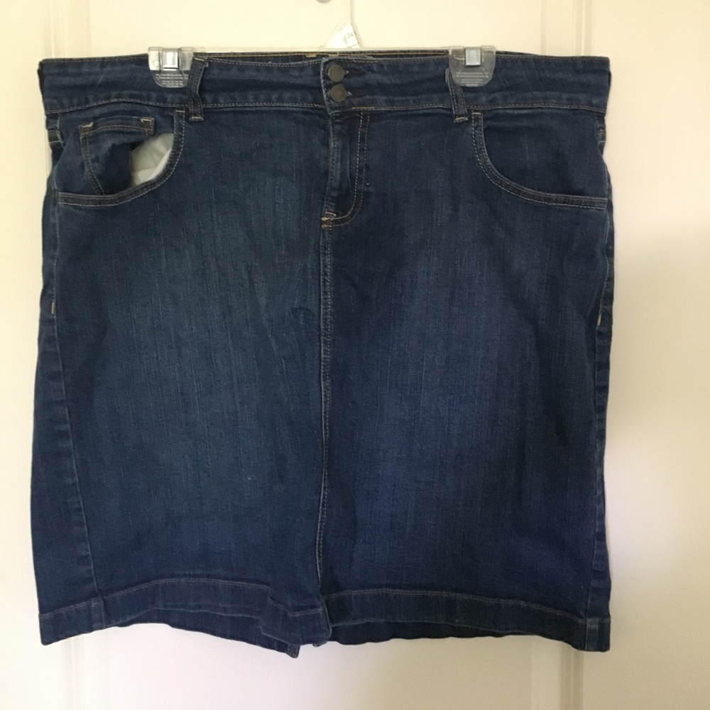 Denim pencil skirt