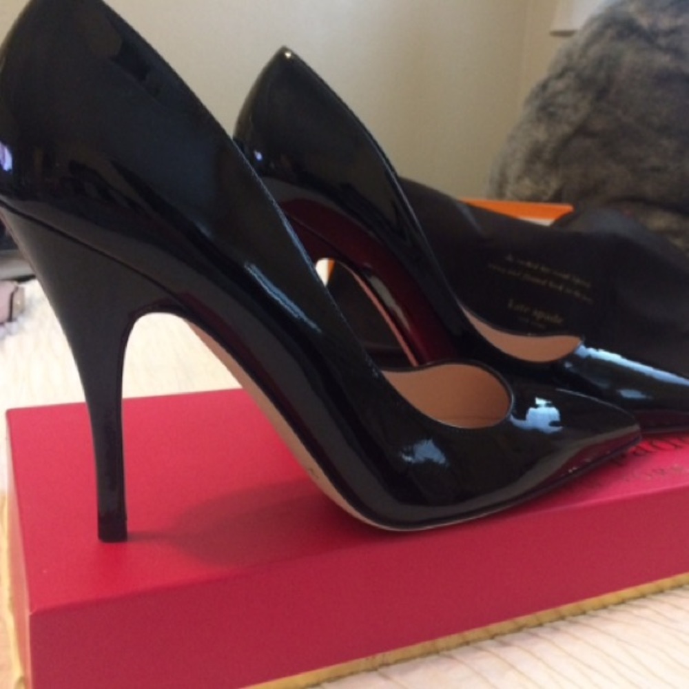 Kate Spade NIB Black Patent Licorice Pump