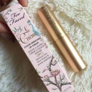 Too Faced La Creme Lipstick in Country Star