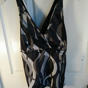 SOLD New York & Co Athletic Cross Back Tank Top