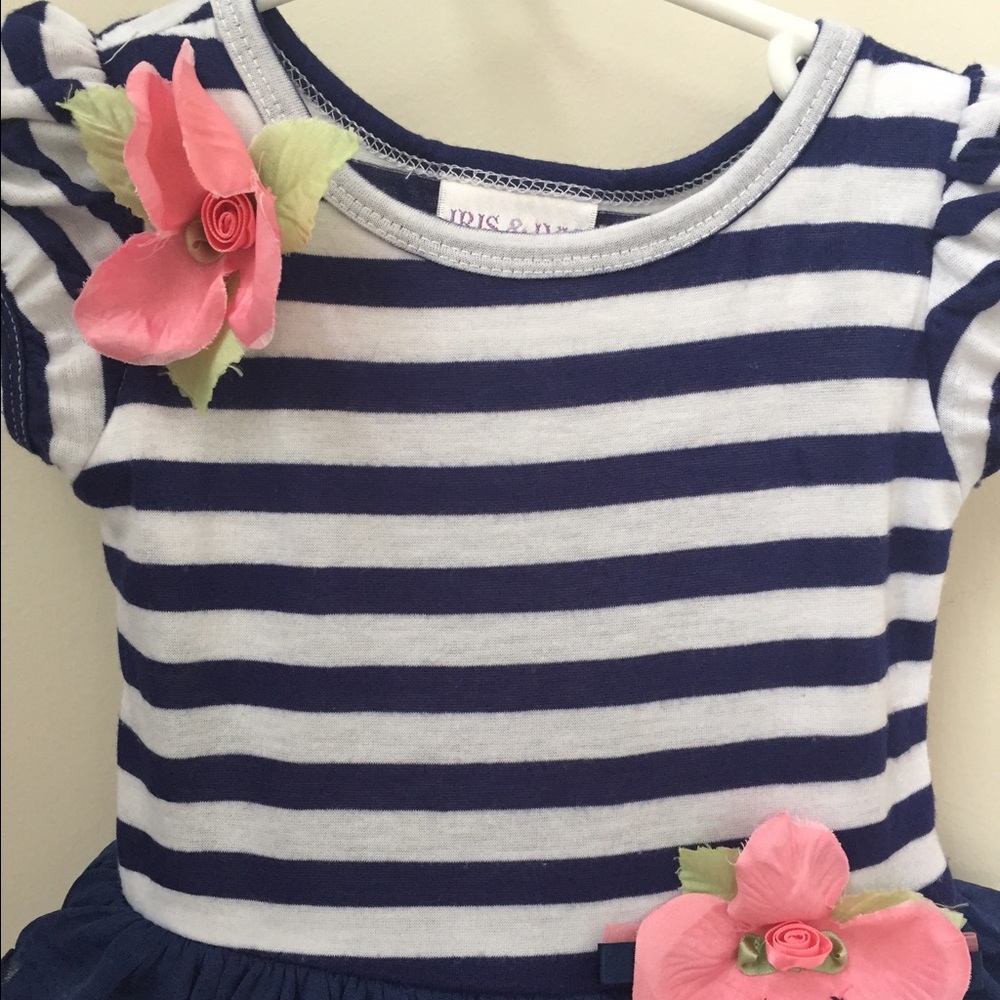 Adorable 12 month dress from Nordstrom - Picture 2 of 3