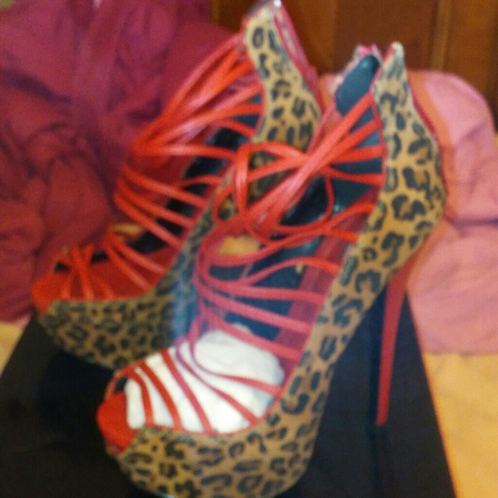 Alba Heels