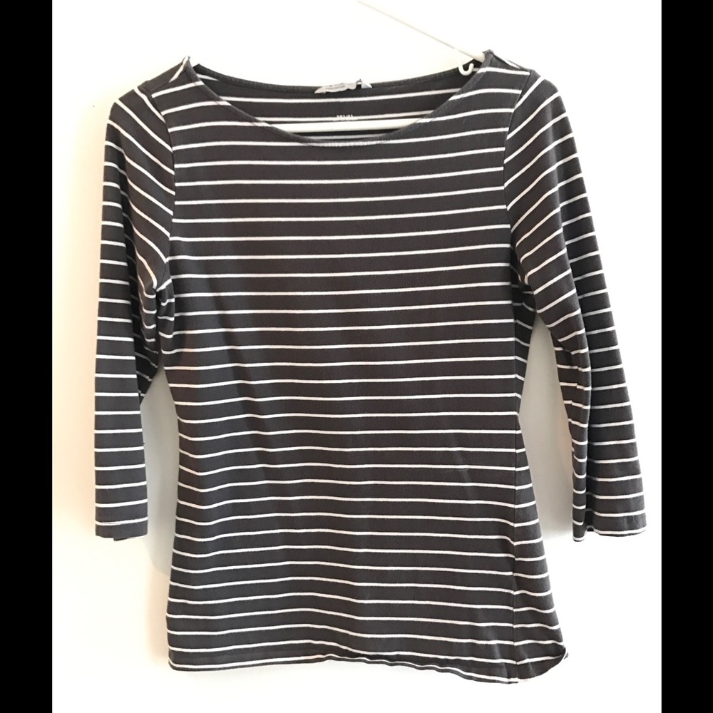 Gray & White 3/4 Sleeve Size SM