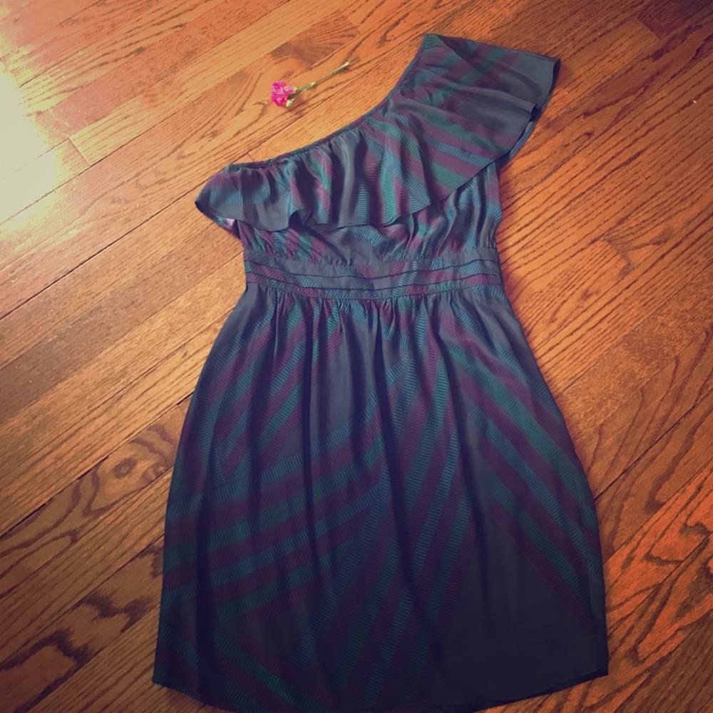 Super chic one shoulder dress