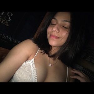 Meet your Posher, Lorena