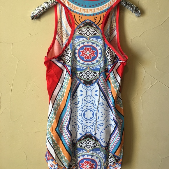 Tribal Tank - Picture 3 of 3
