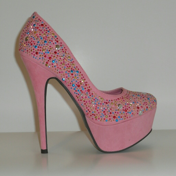 PINK PUMPS - Picture 2 of 4