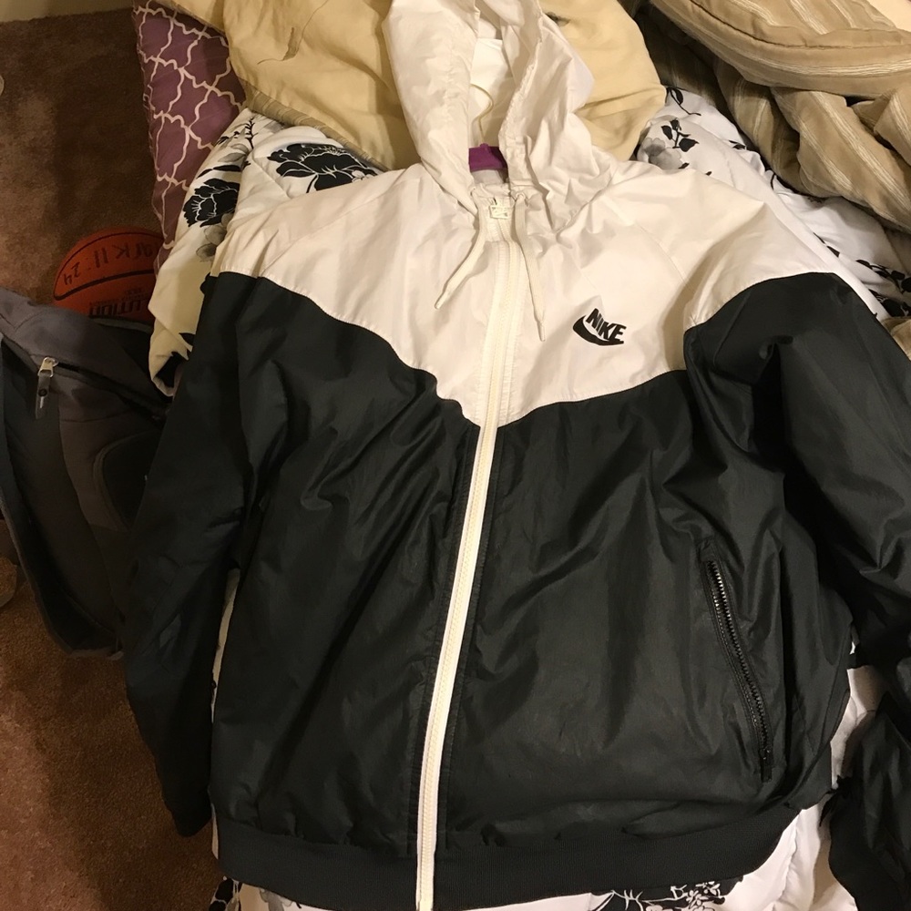 Nike windbreaker, i'll take the best offer