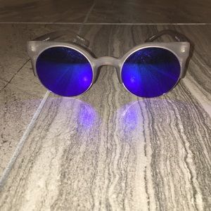 Quay sunglasses!!