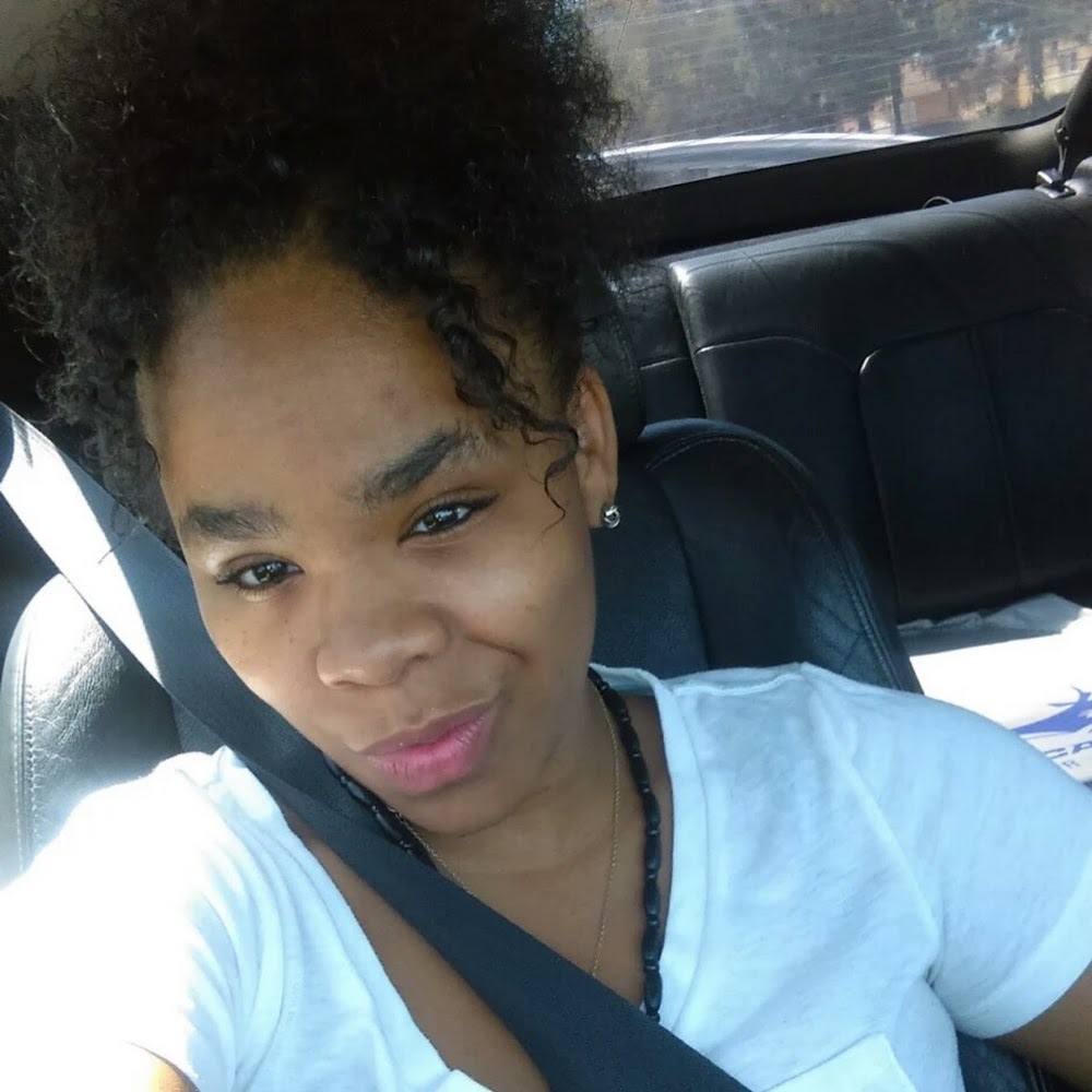 Meet your Posher, Toni