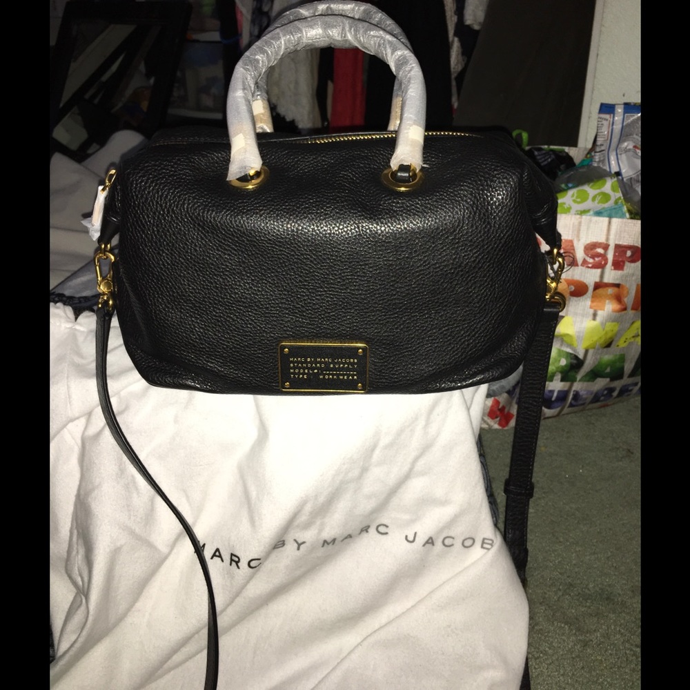 Marc by Marc jacobs too hot to handle