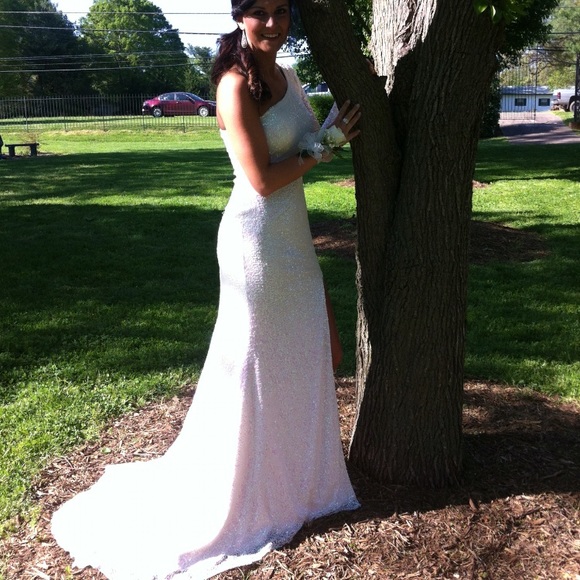 Maggie Sottero Prom Dress! 💎 - Picture 1 of 4