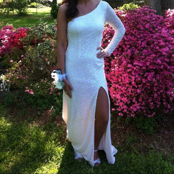 Maggie Sottero Prom Dress! 💎 - Picture 4 of 4