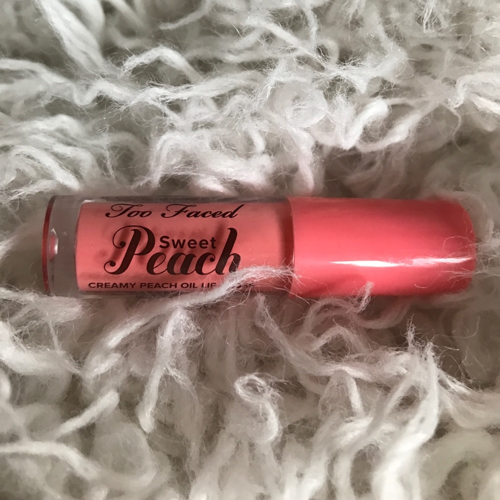 NWOT Too Faced Sweet Peach mini lip gloss💕