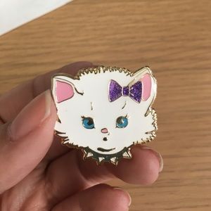 AristoCats Pin