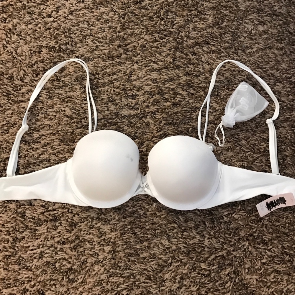 La Senza VS 30 C bra with extra straps NWT