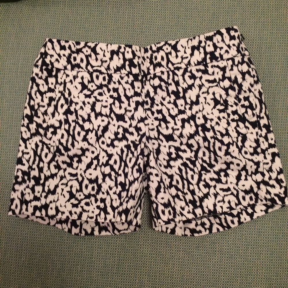 J. Crew Navy & White Leopard Print Shorts Size 00
